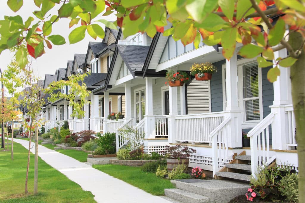 Should You Buy A Home With An HOA? Everything You Need To Consider Home with an HOA in Tooele, Utah